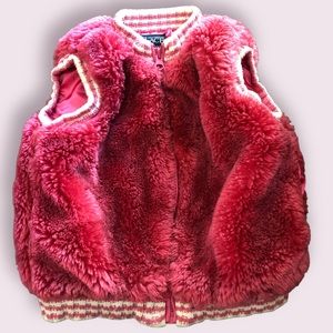 EUC Childrens Place Dark Pink zip up fluffy vest with pockets  Girls 3T
